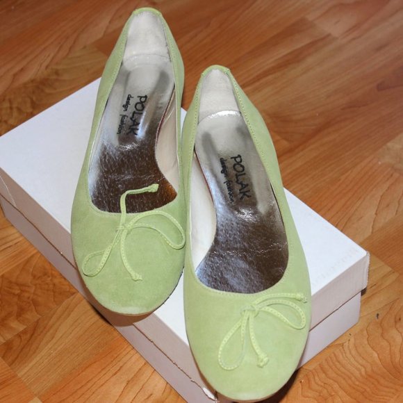 Lime green flats for ladies from Europe - Picture 1 of 4